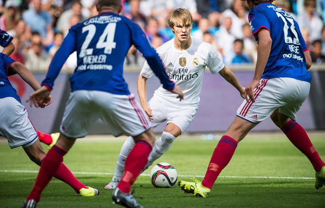 加坡与全球 加坡与全球